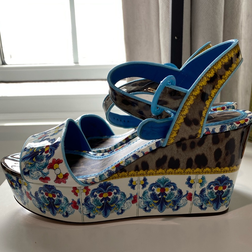 D&G gorgeous mixed print wedge sandals
